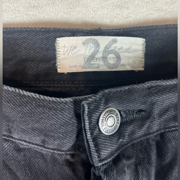 We the Free Size 26 Free People Black Distressed Straight Leg Denim Jeans EUC - Picture 7 of 12